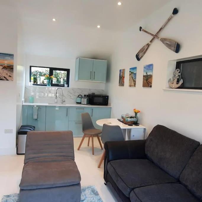 Sycamore Lodge Kent With Ev Zappi Type 2, Swimming Pool For A Fee Sellindge 외부 사진